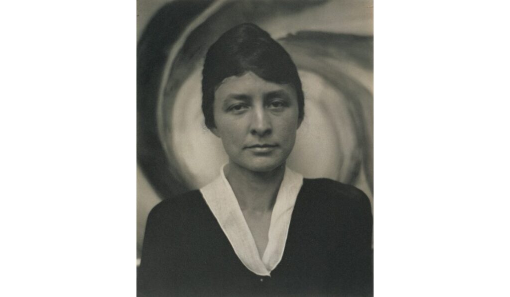 9. Georgia O’Keeffe (1887–1986) - The Mother of American Modernism